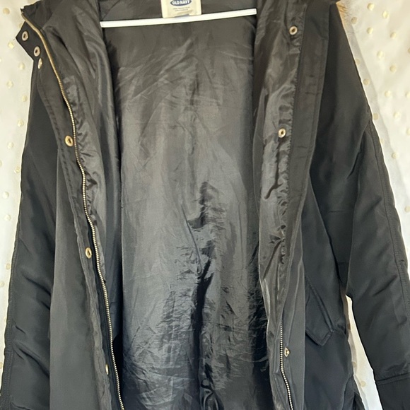 Old Navy Black Jacket with Faux Fur Trim - Picture 5 of 15